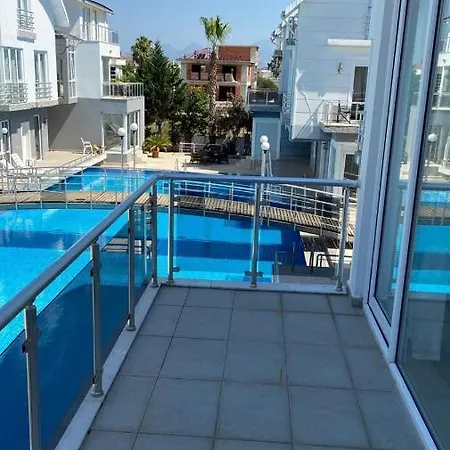Yillik Villa Luxury Vilă