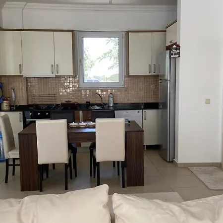 别墅 Yillik Villa Luxury 贝莱克